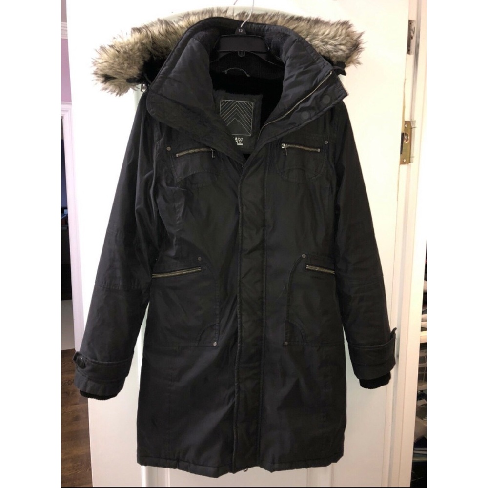 TNA Verbier Winter Jacket (Size Medium)
